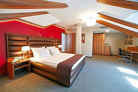 Holiday Inn Krakow City Centre By IHG