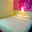 V8 Hotel Xi Cun Branch