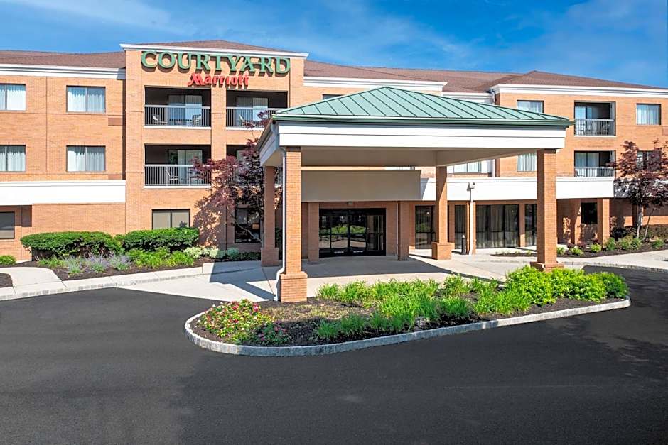 Courtyard by Marriott West Orange