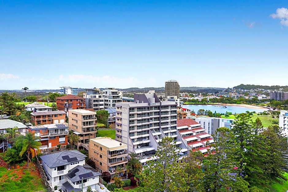 Rainbow Commodore Coolangatta