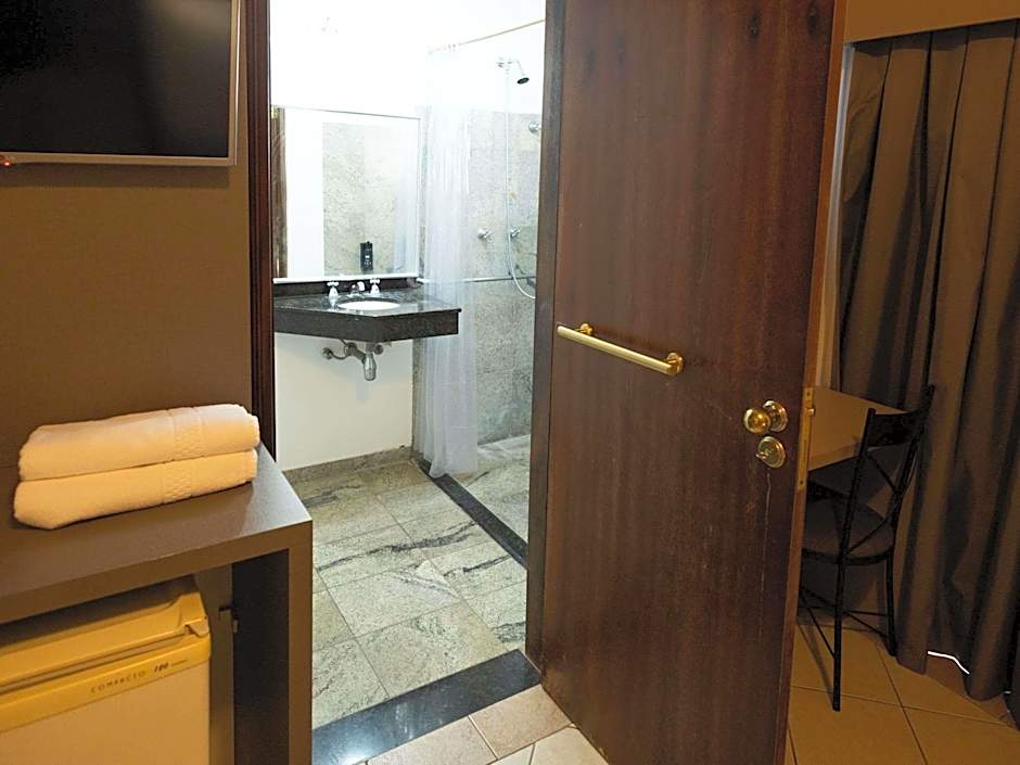 Ibis Styles Presidente Prudente, Portal of the West