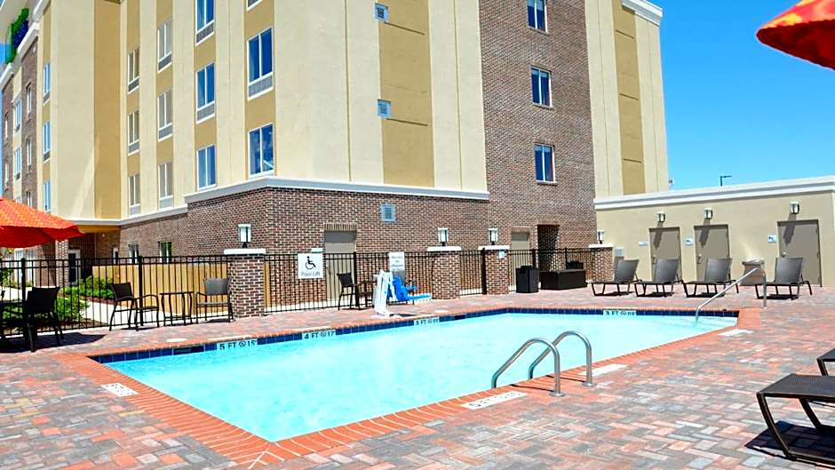 Holiday Inn Express Covington-Madisonville By IHG