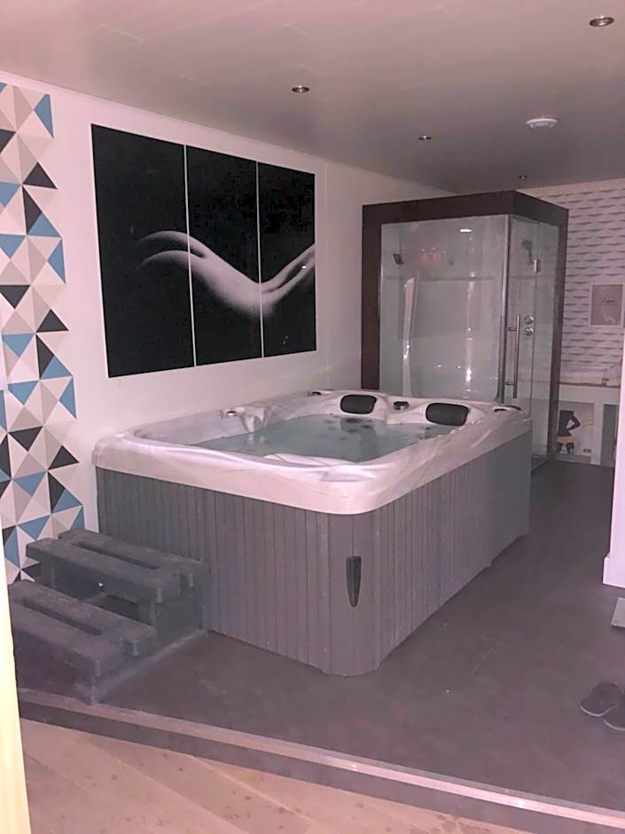 SPABYELLEETLUI spa rouge ou bleu