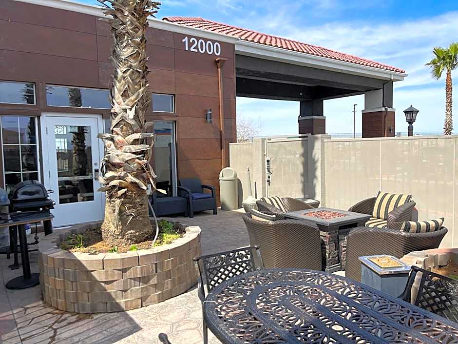La Quinta Inn & Suites by Wyndham Hesperia Victorville