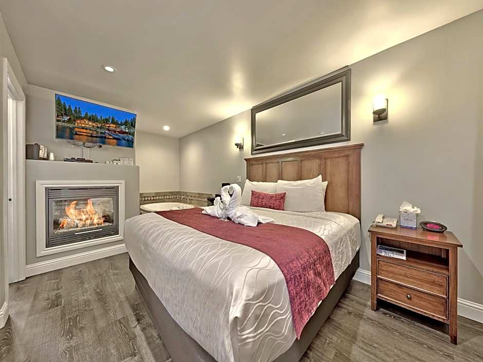Photo 1 of 6 of Deluxe 1 King Bed, Jetted Tub