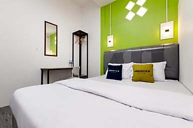 Urbanview Don Juan Pondok Gede by RedDoorz