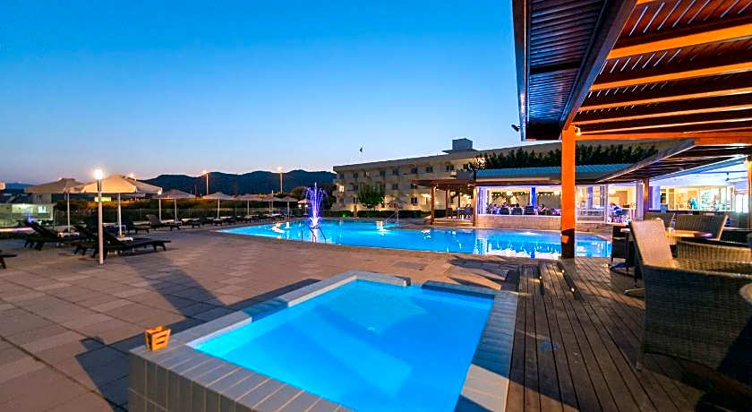 Zoes Hotel Studios
