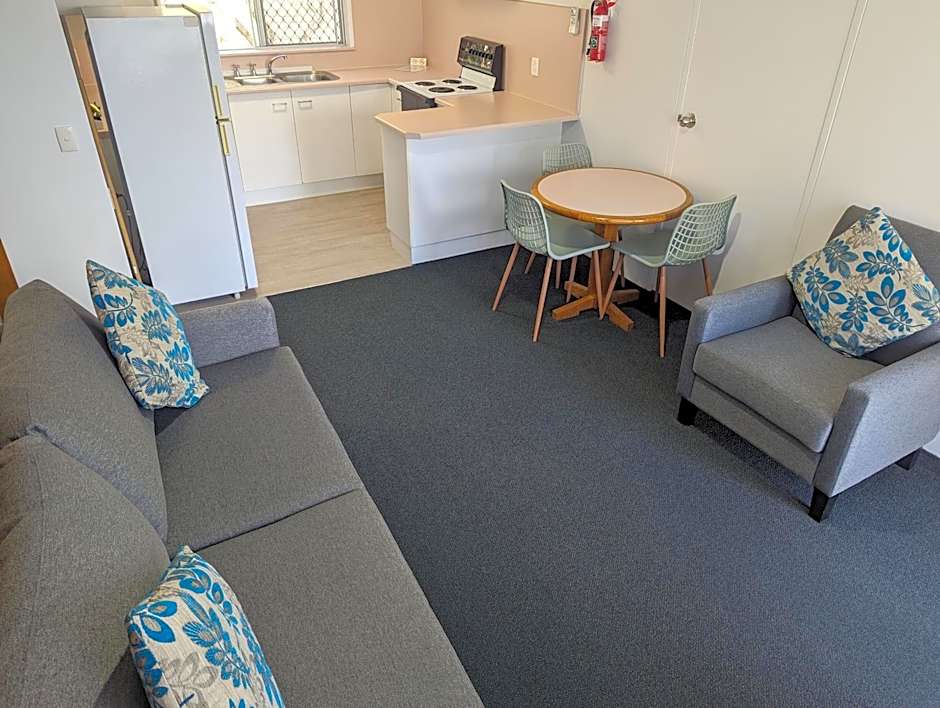 Haven Waters Motel & Apartments