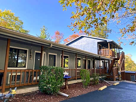 Shady Acre Inn and Suites