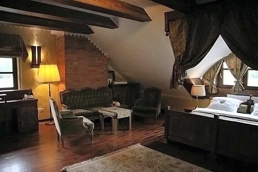 Kompleks rekreacyjno- hotelowo-wypoczynkowy FIRLEJOWE SIOŁO