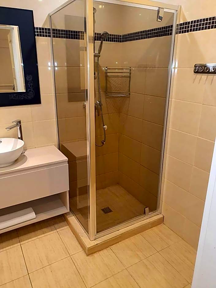 Platinum Towers Hotel Apartments