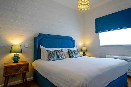 Suite-Premier-Ensuite with Bath