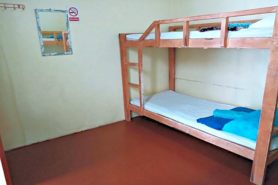 Photo 1 of 5 of 6 Bed Mix Dormitory