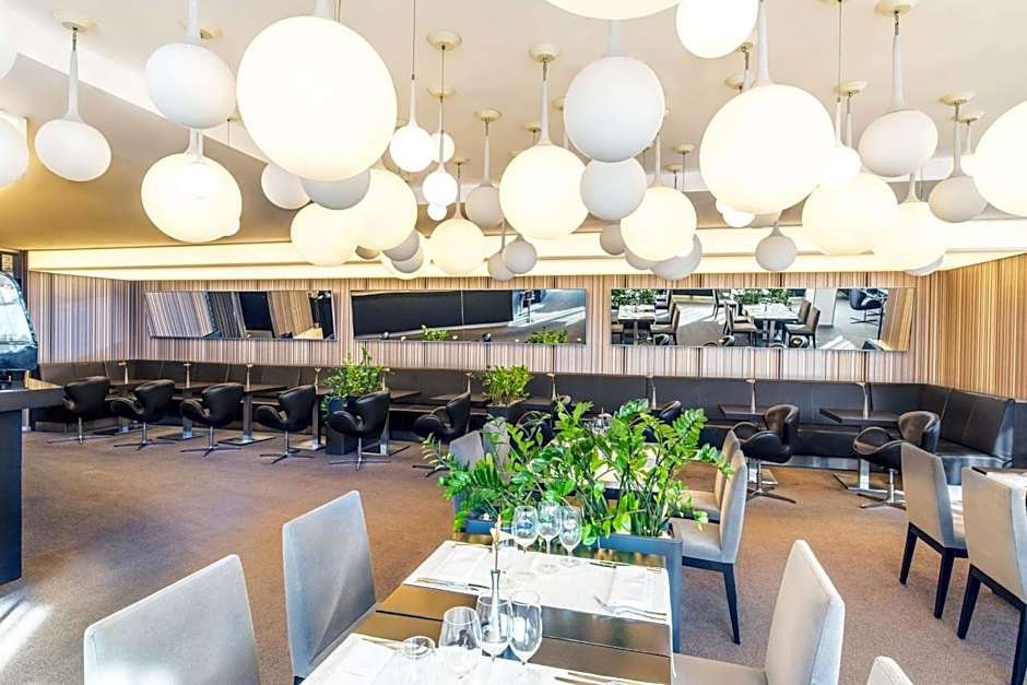 NH Bratislava Gate One