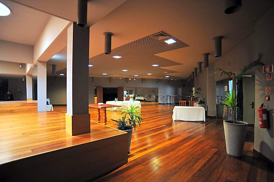 Axis Vermar Conference & Beach Hotel