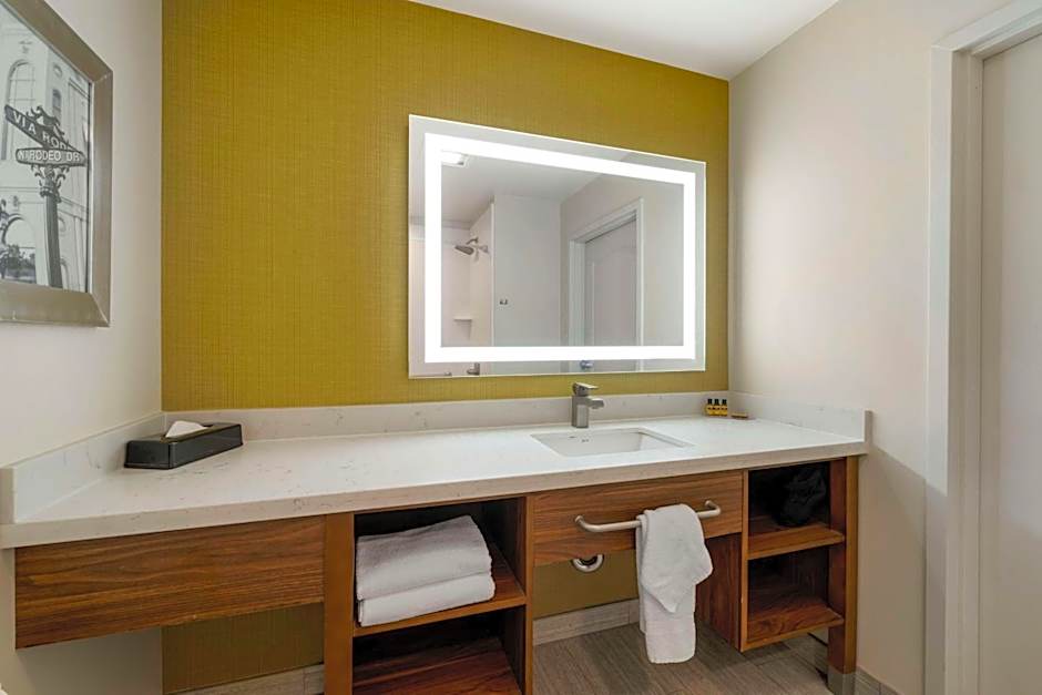 Best Western Plus Gardena Inn & Suites
