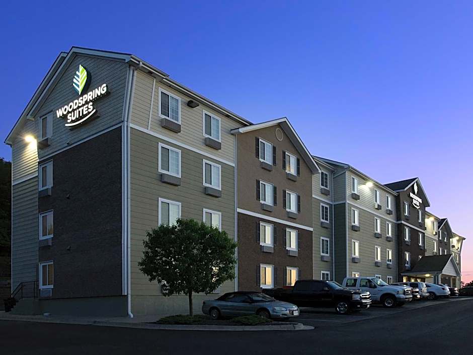 WoodSpring Suites Kansas City Mission