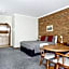 Rodney Motor Inn