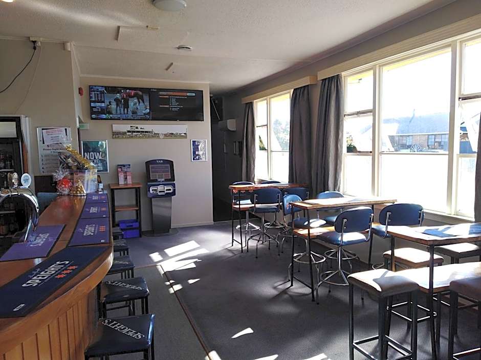 Hokitika Pioneer Hotel