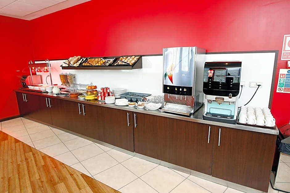 Travelodge Valencia Aeropuerto