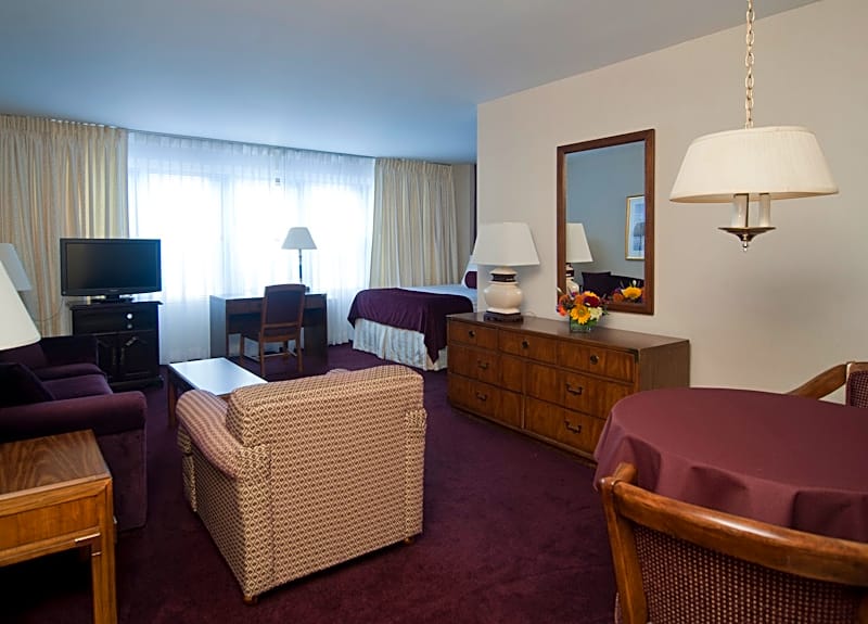 Murray Hill East Suites