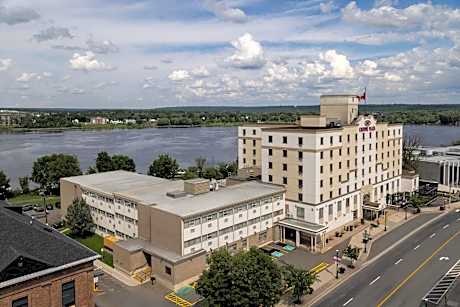 Crowne Plaza Fredericton Lord Beaverbrook By IHG