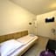 ETNA - Hostel -Noclegi Rzeszów 24 Pokoje -PARKING-