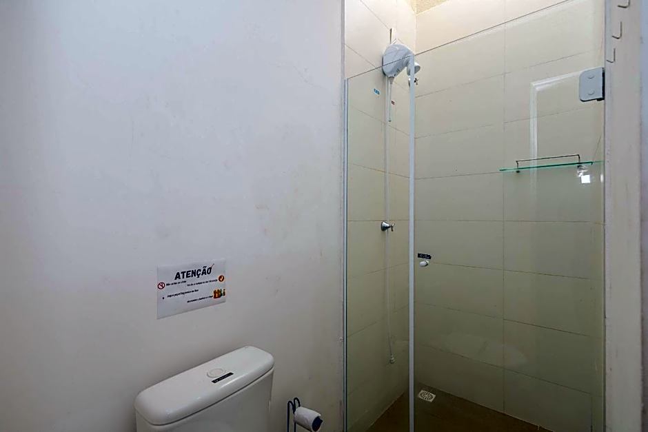 Completa casa apenas 700m da praia