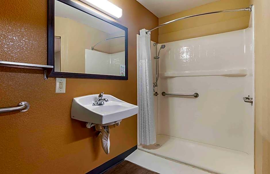 Extended Stay America Suites - Palm Springs - Airport