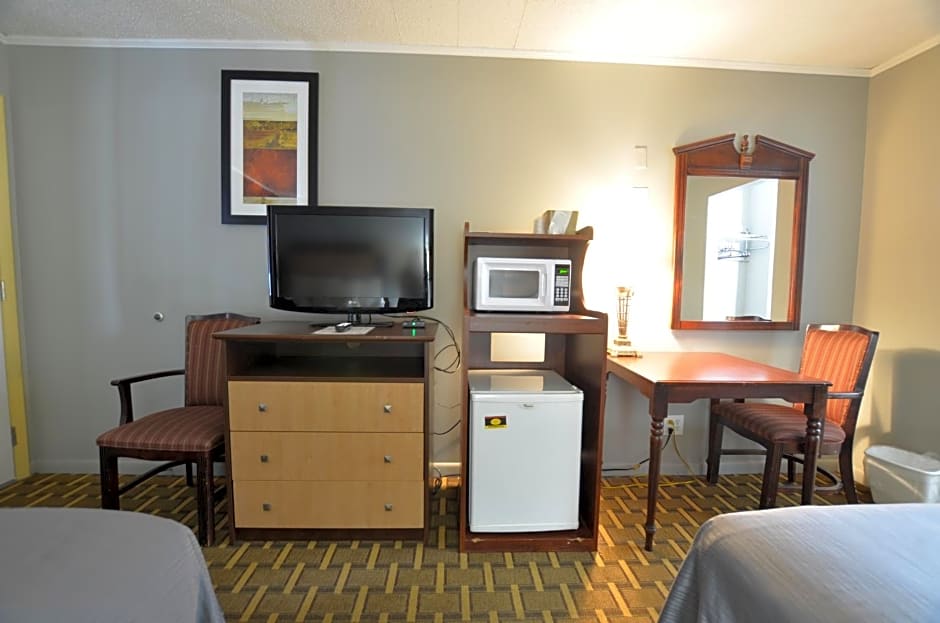 Travelowes Motel - Maggie Valley