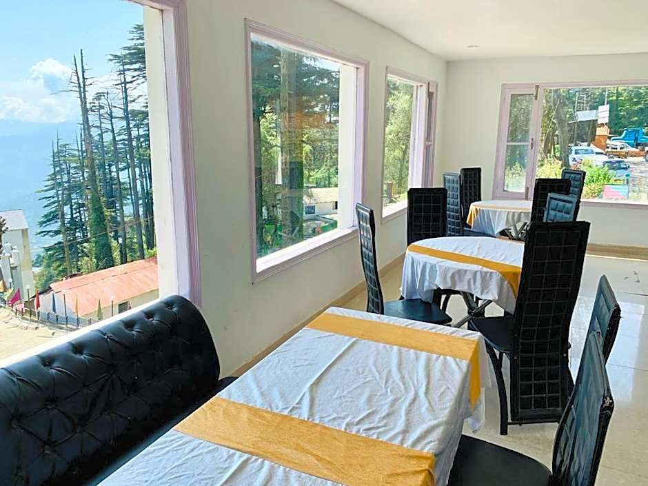 Hotel Patnitop by EMT