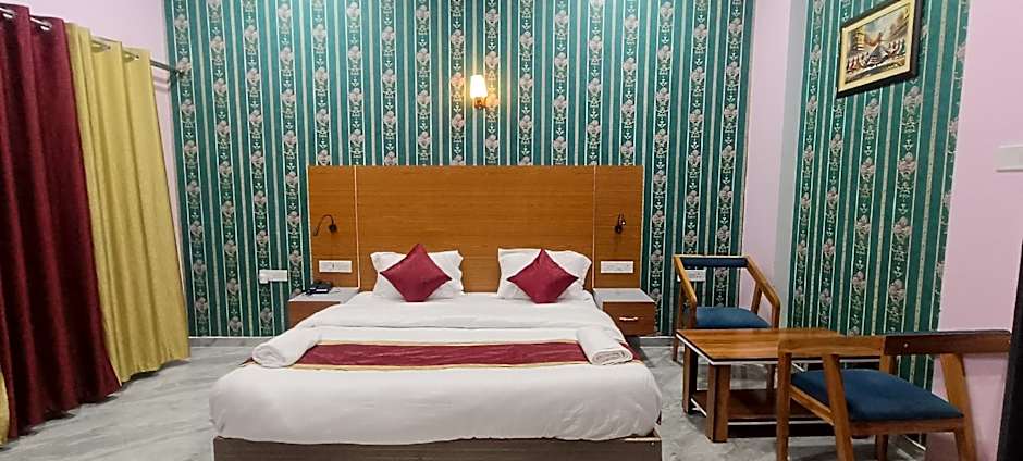 Hotel The Pushpak Inn