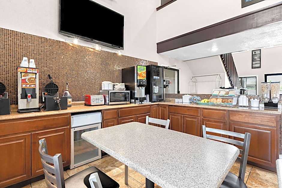 Super 8 by Wyndham Goodyear/Phoenix Area