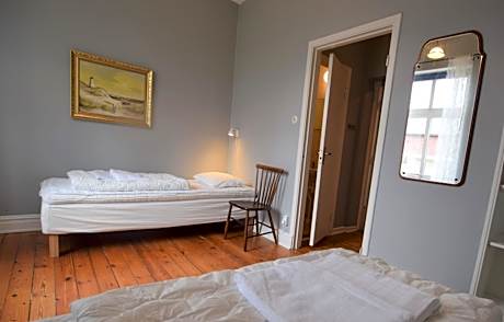 Twin Room with Toilet