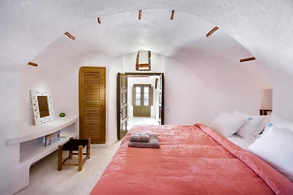 Sophia Luxury Suites