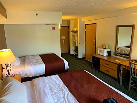 King/Queen Suite - Mobility Access/Non-Smoking