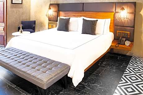 Deluxe Double Room with Bath