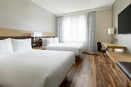 Queen Room with Two Queen Beds and City View