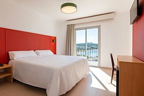 The Red Hotel - Adults Only