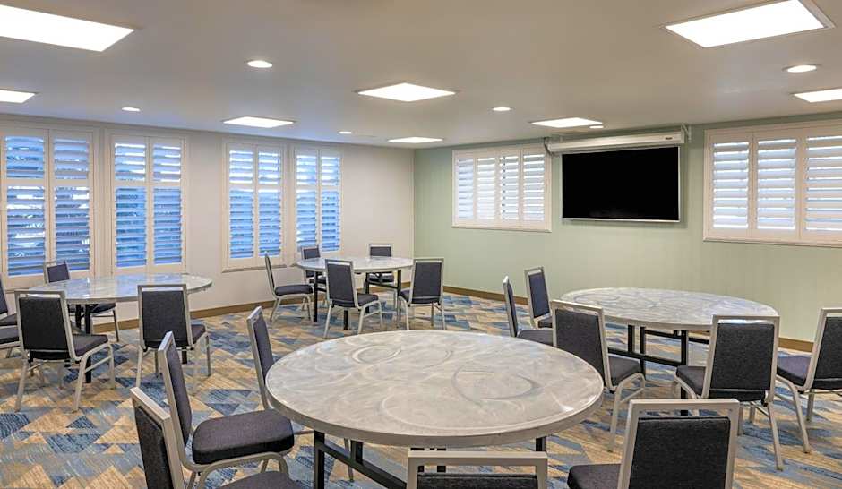 DoubleTree By Hilton Campbell - Pruneyard Plaza