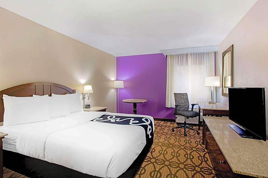 La Quinta Inn & Suites by Wyndham Springfield South