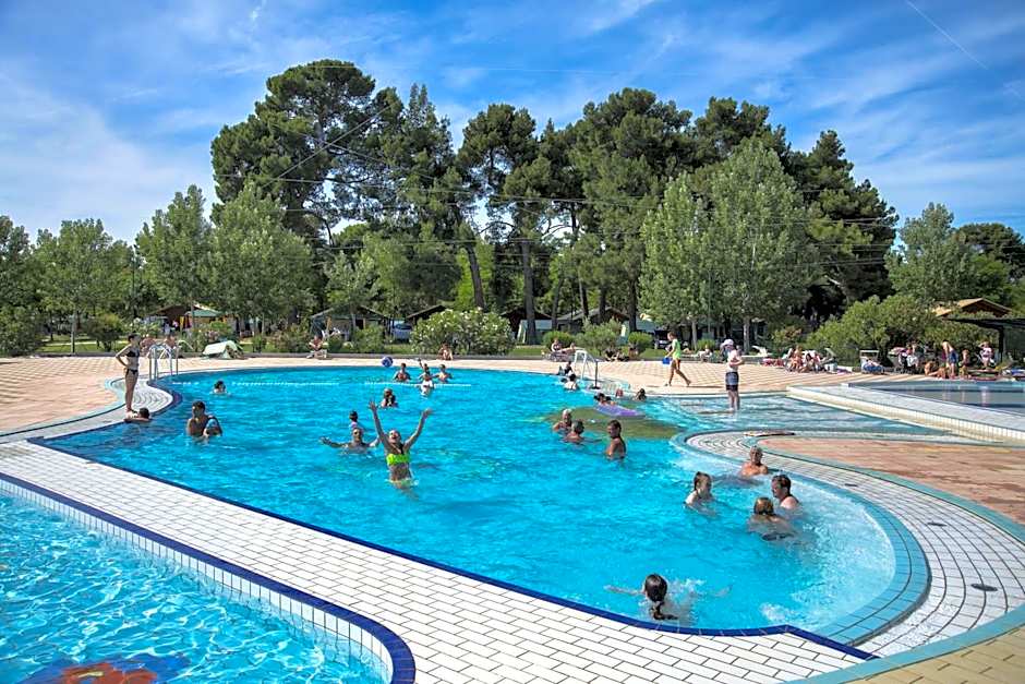 Holiday Centre Bi village