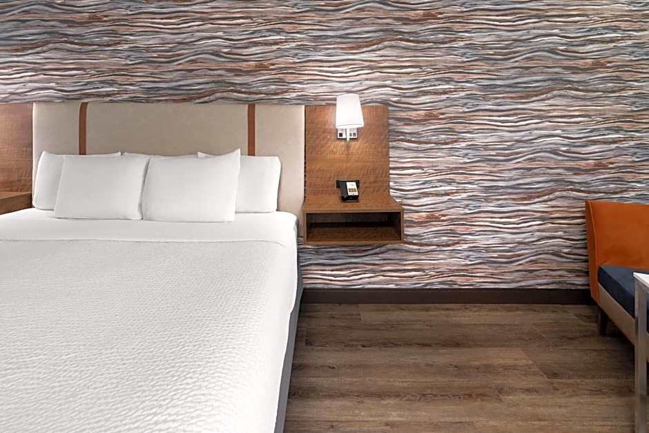 La Quinta Inn & Suites by Wyndham Ruidoso Downs