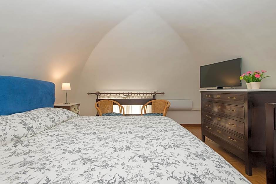 Il Garbino Suite and Apartment
