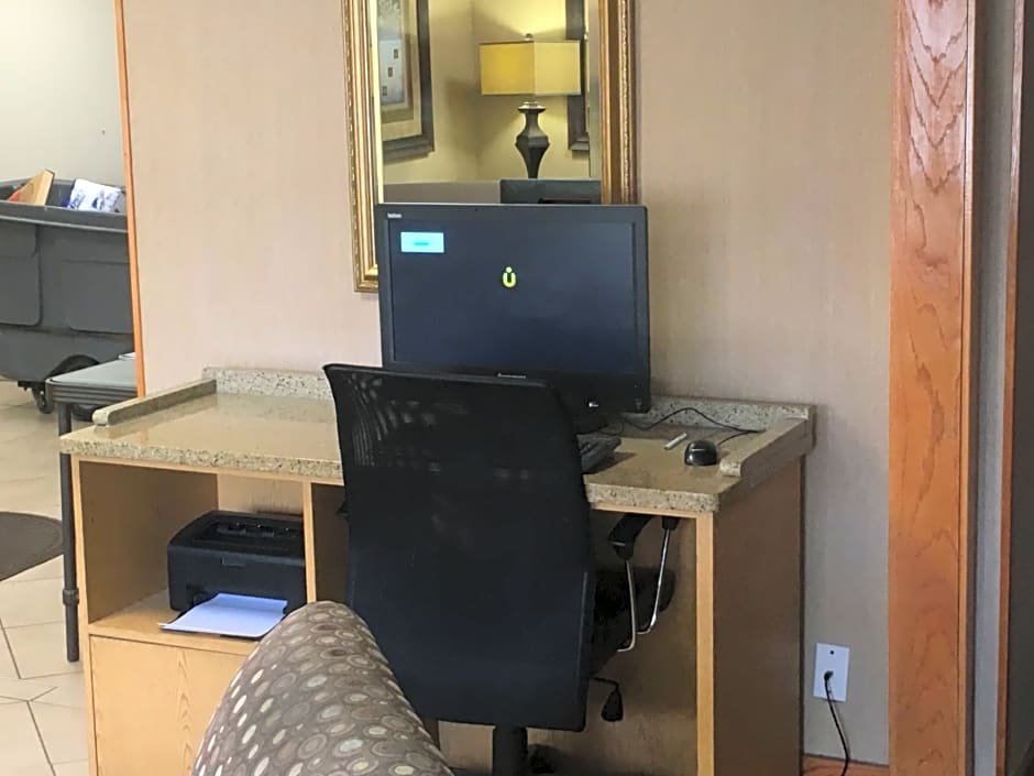 Quality Inn Milwaukee Route 45