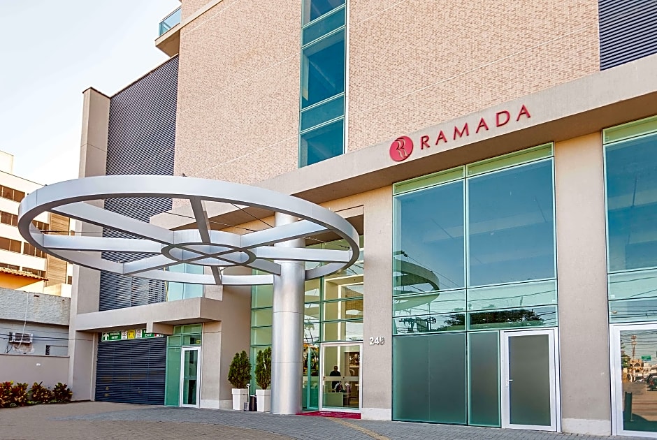 Ramada by Wyndham Macae Hotel Suites