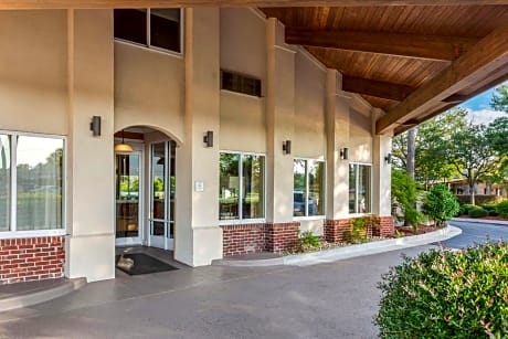 Spark by Hilton Wilmington Carolina Beach Rd