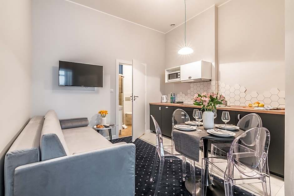SERENITY Aparthotels - Old Town Poznan by Friendly Apartments