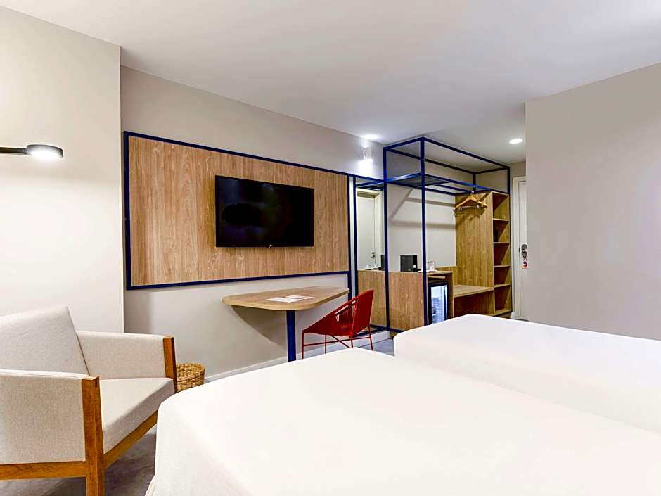 Photo 1 of 2 of Standard 2 Twin Beds