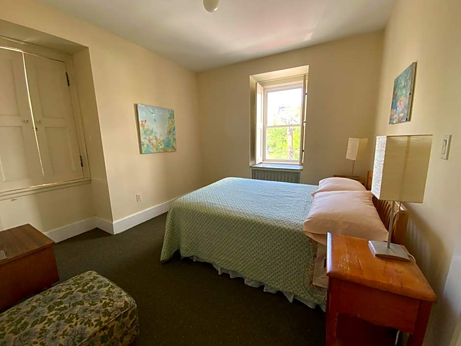 Fort Pl B&B and Gallery